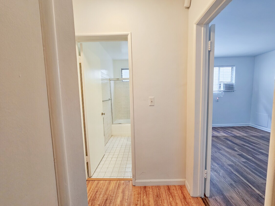 361 S Elm Drive Apartments in Beverly Hills, CA Westside Rentals