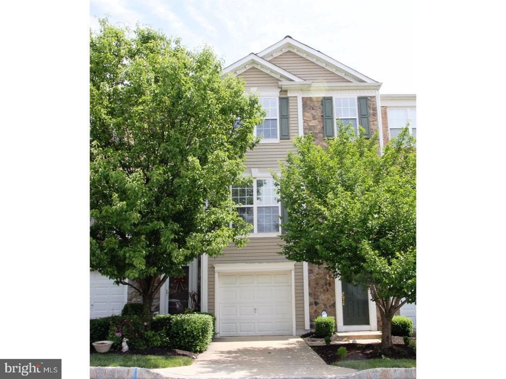 Primary Photo - 157 Hudson Dr