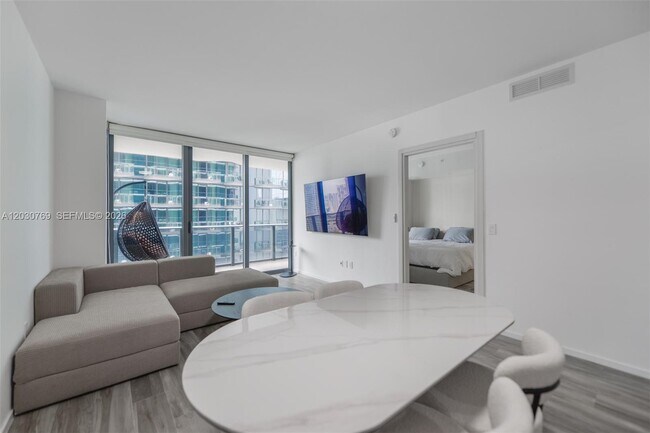 Foto del edificio - 801 S Miami Ave