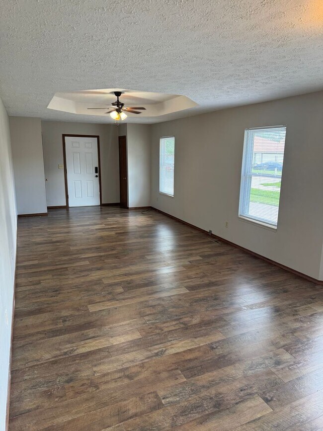 Foto del edificio - Charming 2 Bedroom Duplex!