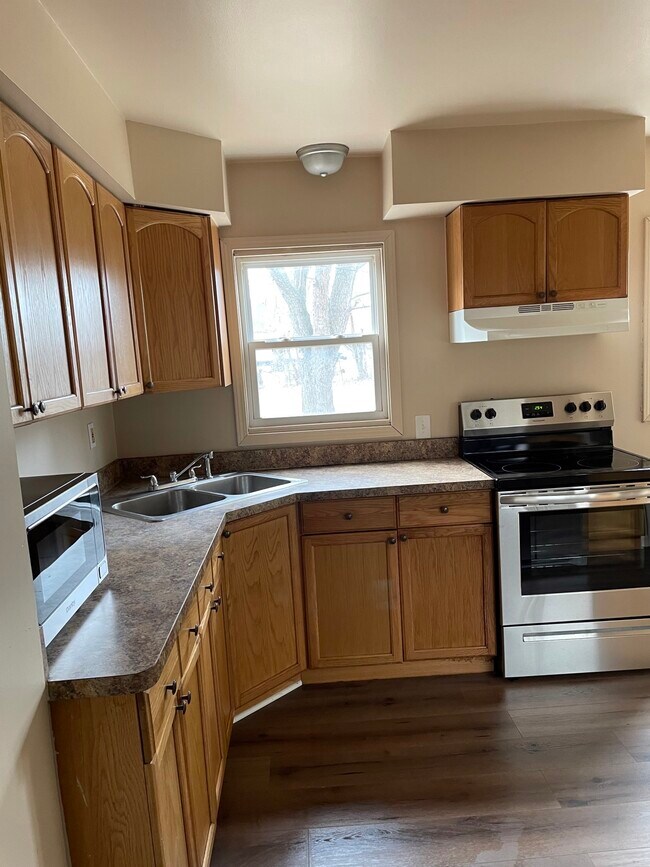 Foto del edificio - 318 Russell St