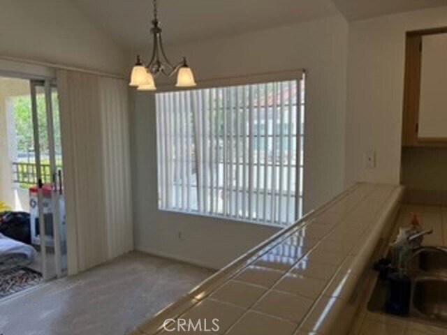 Foto del edificio - 4240 Lost Hills Rd
