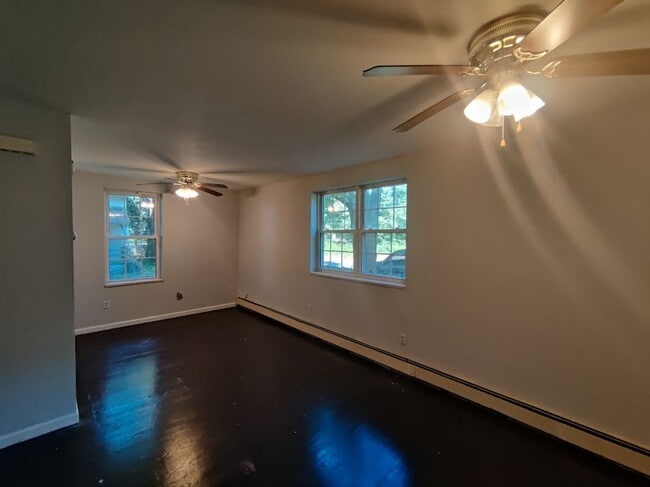 Photo - PRIVATE, COZY 2-3 BDRM 1.5 BATH HOME W/ HU...