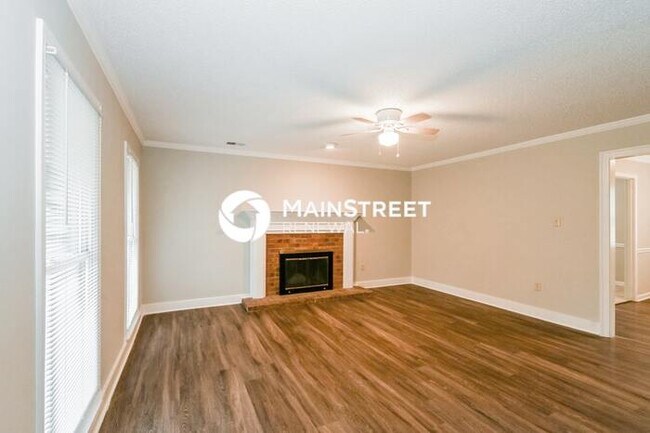 Foto del edificio - 4 Bedroom Pet-Friendly Home in MEMPHIS, TN with Main Street Renewal
