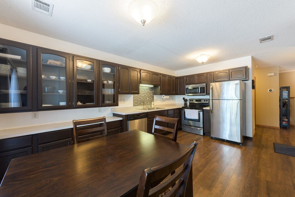 Primary Photo - 2 br, 2 bath House - 348 Gironde Ct