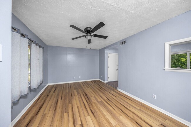 Foto del edificio - 3505 NW Lincoln Ave