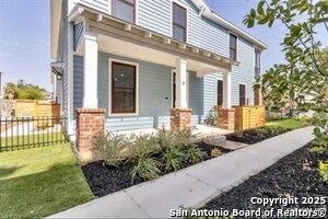 Foto principal - 311 W Evergreen St