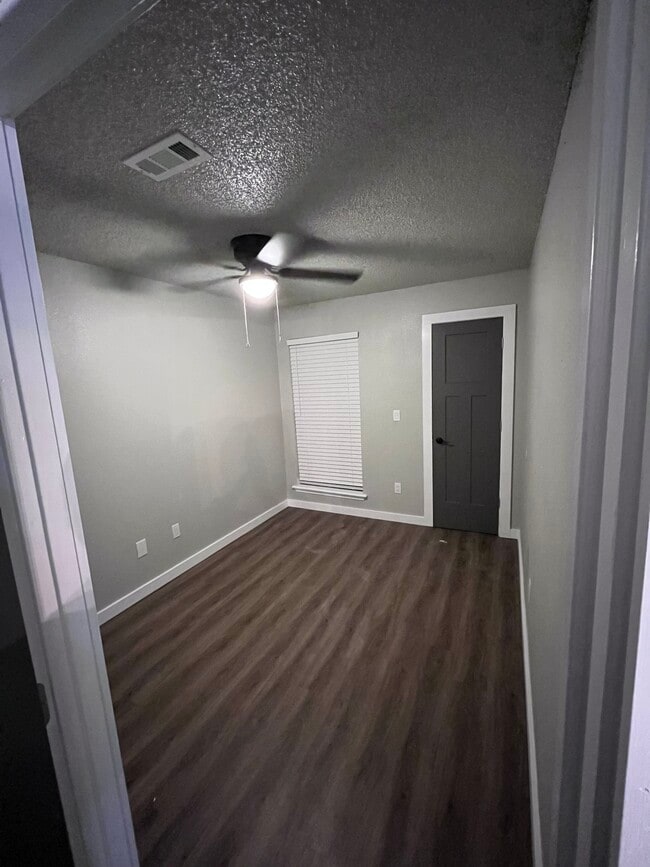 Building Photo - Cedar Terrace