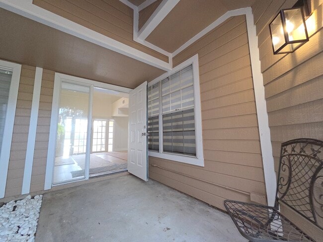 Building Photo - 5305 Buckhead Cir