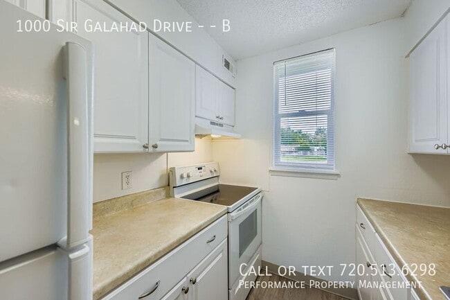 Building Photo - 1000 Sir Galahad Dr
