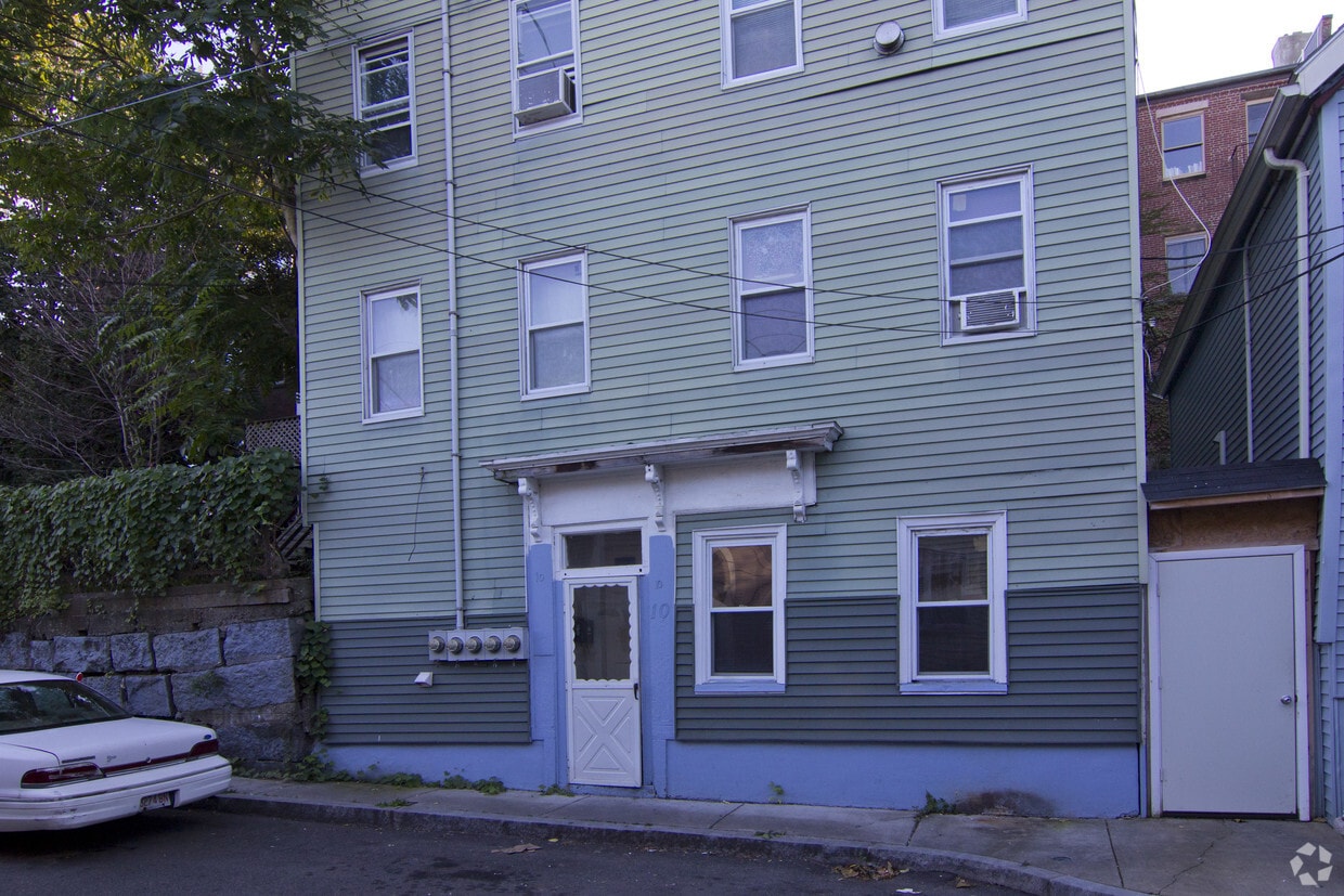 Building Photo - 10 Lamson Ct