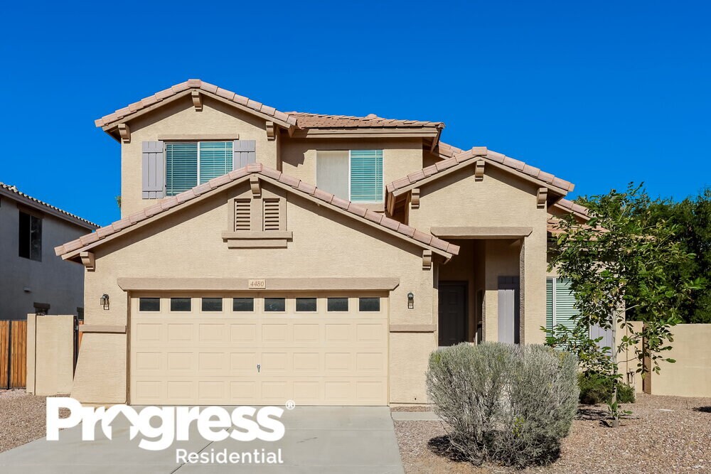 Foto principal - 4480 E Sundance Ct