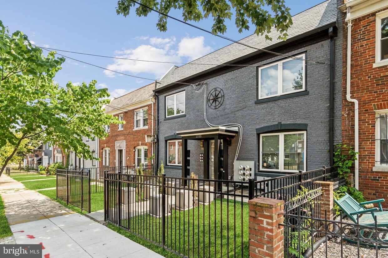 Photo - 1355 Bryant St NE (Washington, DC)