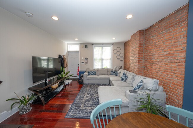 Foto del edificio - 2747 Harper St