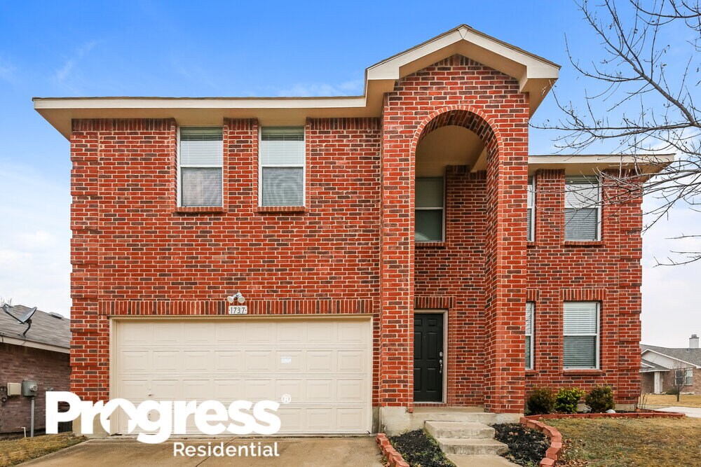 1737 Rialto Way, Justin, TX 76247 House Rental in Justin, TX