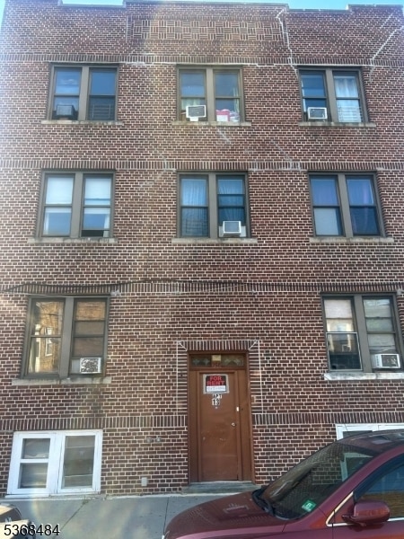Building Photo - 298 Montgomery St