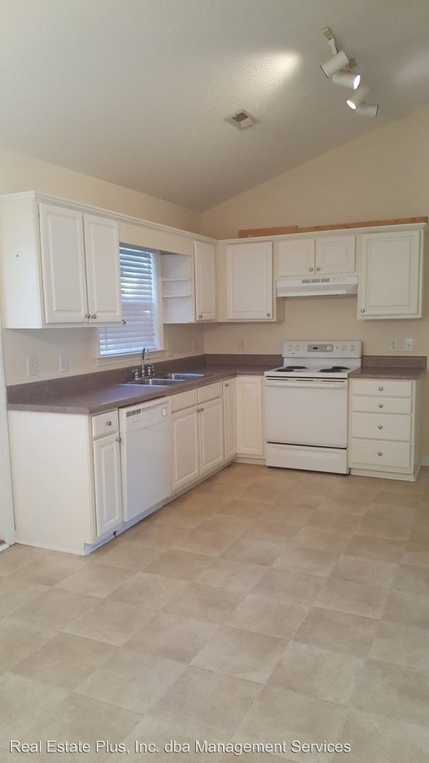 Building Photo - 3 br, 2 bath House - 109 Derby Park Ave