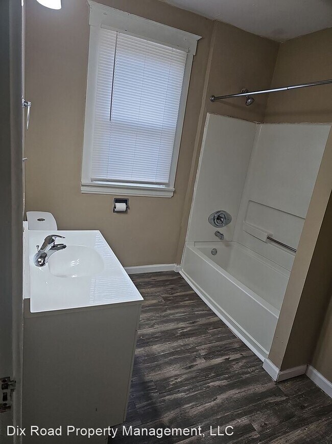 Building Photo - 3 br, 1.5 bath House - 4779 Rapid Run Road,