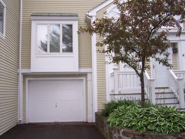 Building Photo - 44 Abington Rd