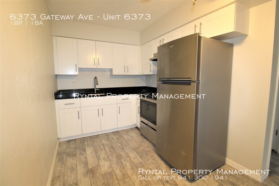 Primary Photo - 6373 Gateway Ave