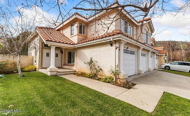 Building Photo - 5 bed, 3 bath home in desirable Wood Ranch...