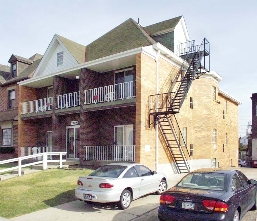 Main Building View - 7408 Washington St