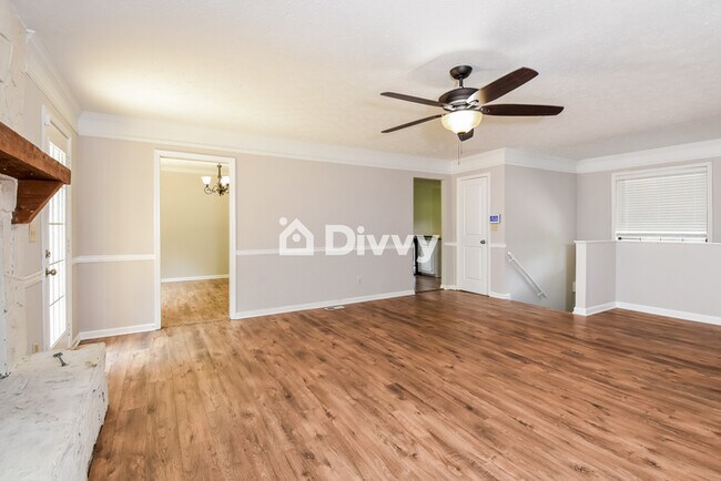 Building Photo - 1081 Neva Dr SW