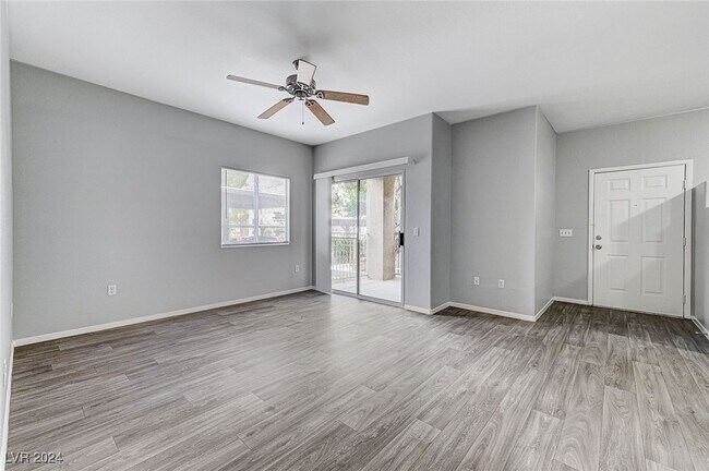 Foto del edificio - 2110 Los Feliz St