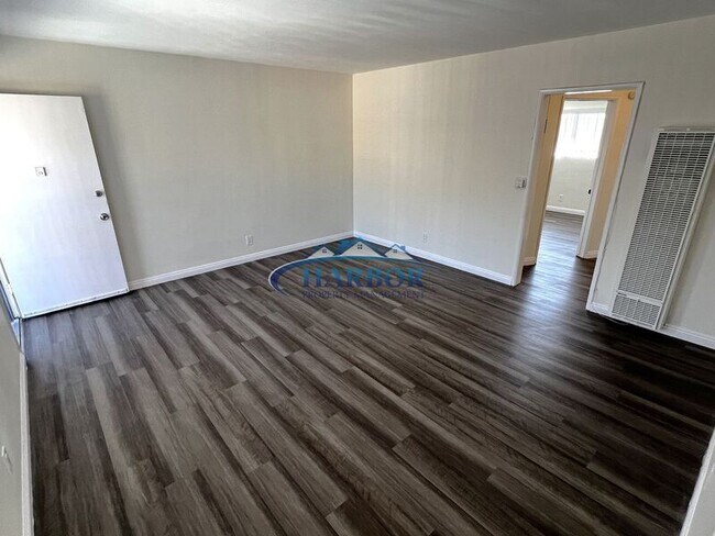 Foto del edificio - 4358 W 142nd St