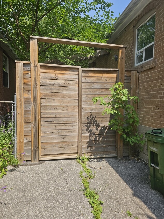 Primary Photo - 222 Patricia Av
