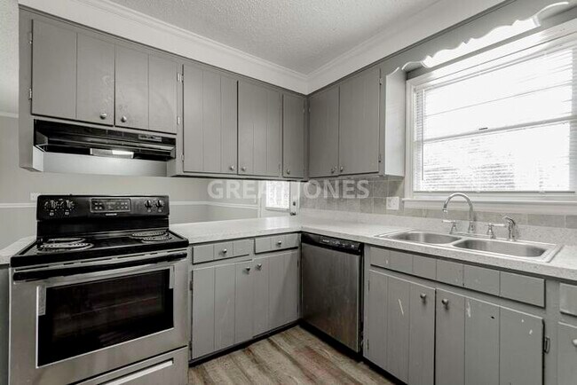 Foto del edificio - 3401 Mineral Springs Rd
