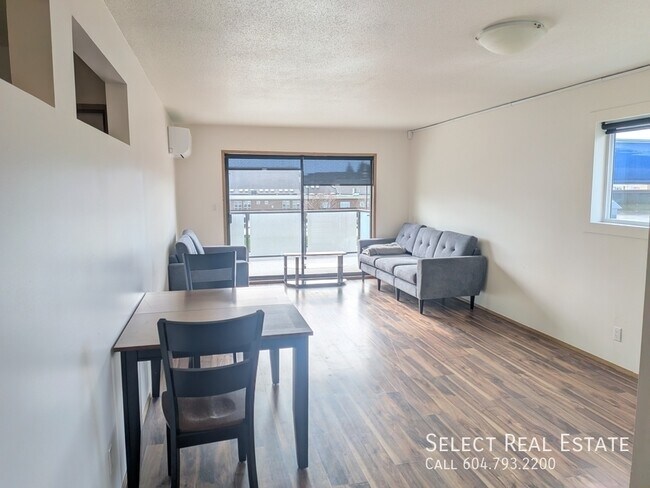 Photo du bâtiment - 46909 Yale Rd