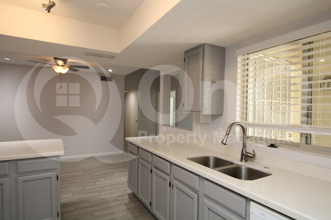 Building Photo - 2055 S Don Luis