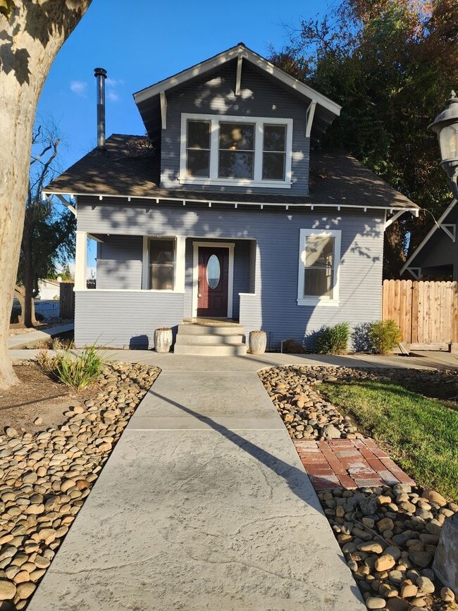 Building Photo - 2616 Colorado Ave
