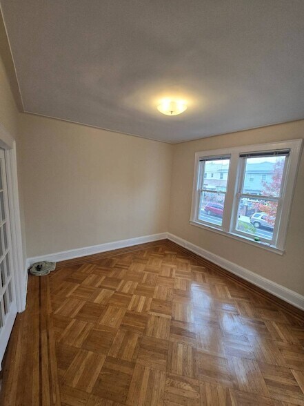 Foto del edificio - 51-23 47th St