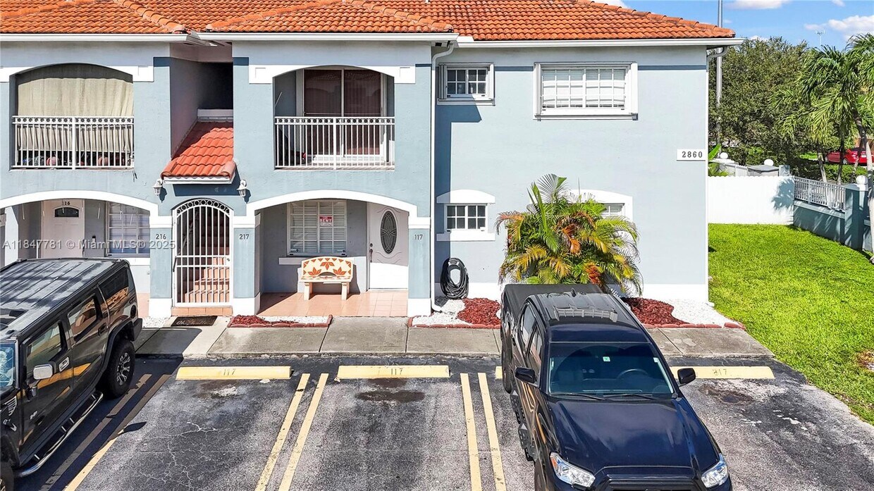 Foto principal - 2860 W 80th St