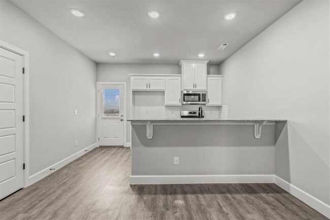 Foto del edificio - 1050 Sunshine Ct