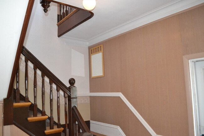 Building Photo - 66 Hoyle St
