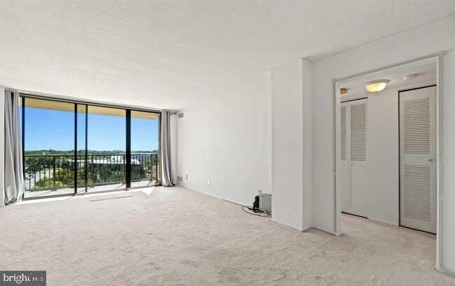 Foto del edificio - 118 Monroe St