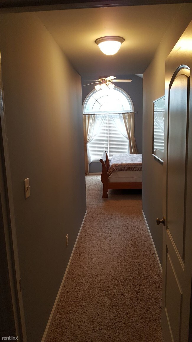 Foto del edificio - 104 Spring Side Ct