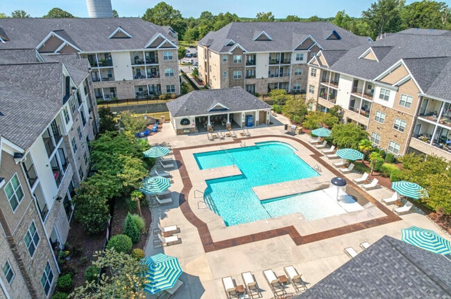 Building Photo - Arbors at Fort Mill