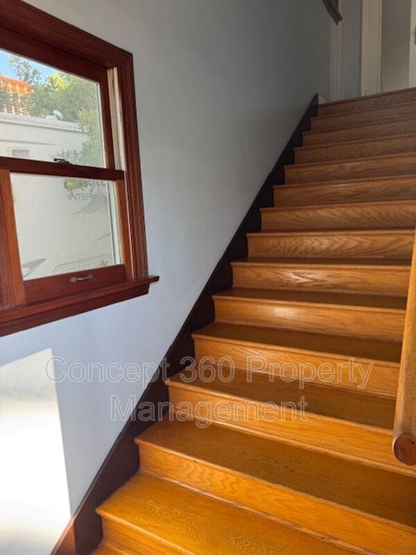 Building Photo - 2727 E De Soto St