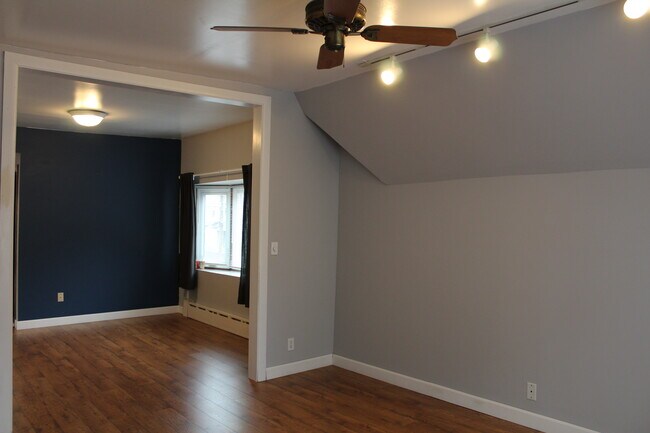 Building Photo - 2937 N Talman Ave
