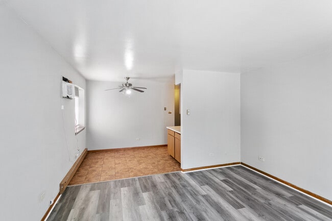 Building Photo - 17754 Rosewood Dr