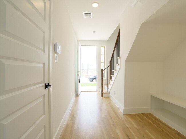 Foto del edificio - 9311 Easy St