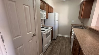 Building Photo - 7315 Brompton St