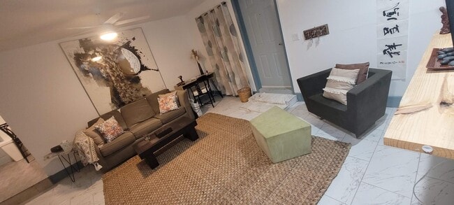 Foto del edificio - 104 NE 5th St