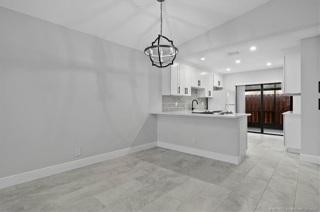 Foto principal - 8085 SE Villa Cir