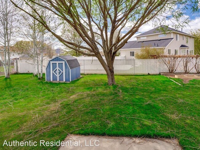 Building Photo - 5 br, 3 bath House - 1838 S Dahl Ln