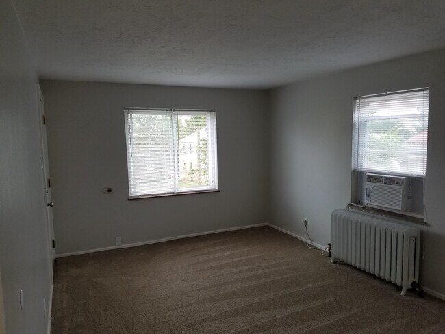 Living Room - 60 Gorman Ln